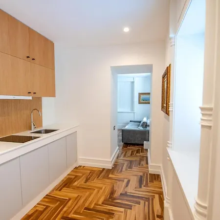 Orpheus Aparthotel 3*
