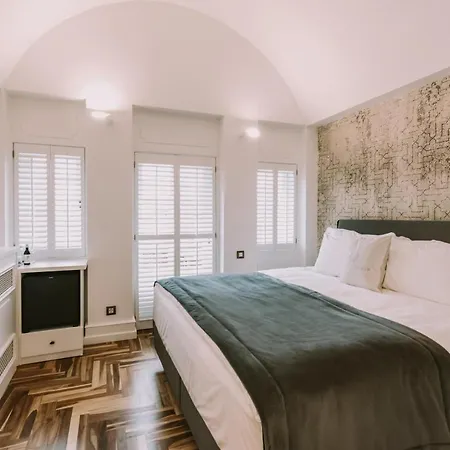 Orpheus Aparthotel