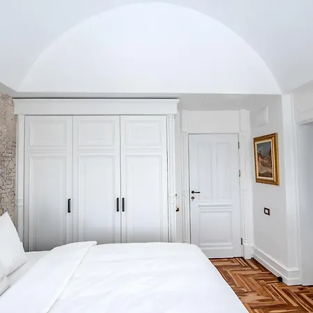Apart Otel Orpheus 3*